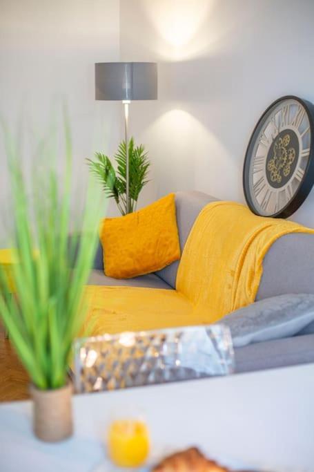 Grand 2 Pieces Balcon Parking Porte Paris أوبارفيلييه المظهر الخارجي الصورة