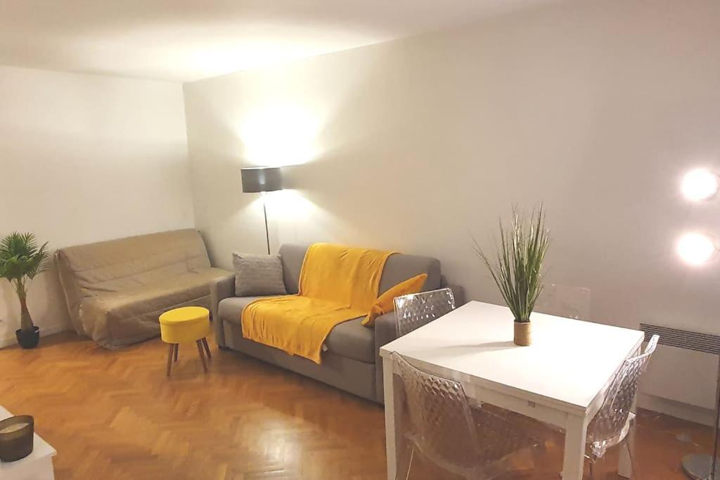 Grand 2 Pieces Balcon Parking Porte Paris أوبارفيلييه المظهر الخارجي الصورة